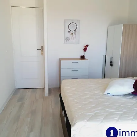 Air-conditioned With Park And Swimming Pool A Cagnes-sur-Mer