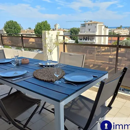 Apartman Air-conditioned With Park And Swimming Pool A *