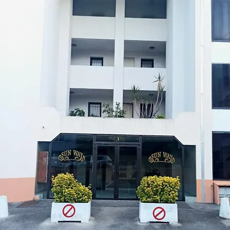 Air-conditioned With Park And Swimming Pool A Apartman *