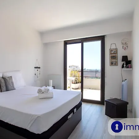 Air-conditioned With Park And Swimming Pool A Apartman