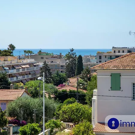 Air-conditioned With Park And Swimming Pool A Apartman